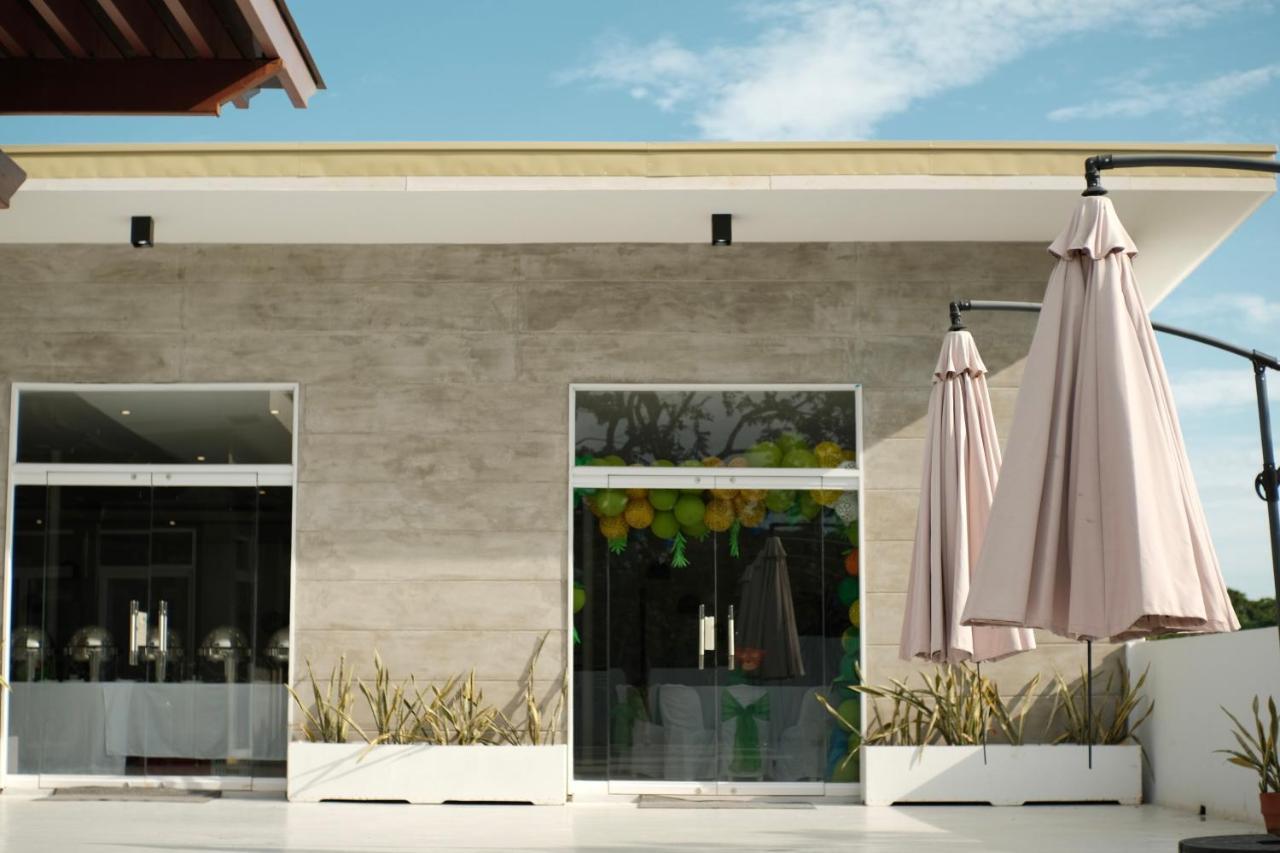 Bambu Suites Puerto Princesa Exterior foto